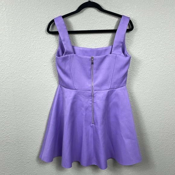 NWT Elliatt Candice Mini Dress Lilac Purple Fit Flare Square Neck Corset Sz L - Picture 6 of 13